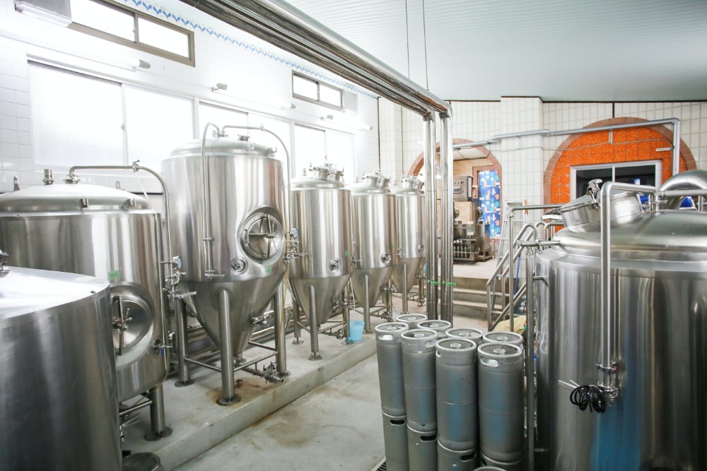 brewery equipment,Beer fermenter,beer fermentation tank,microbrewery system,brewery in Japan,Two vessel brewhouse, Tiantai beer brewing,